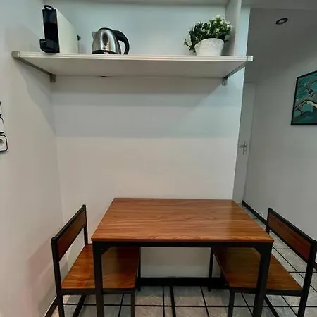 Apartamento Urban Flat Next To Kalimarmaro Atenas